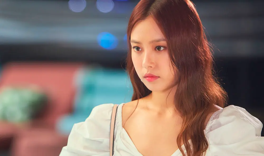 Go Min Si como Park Gul Mi en Love Alarm. Foto: Netflix Go Min Si como Park Gul Mi en Love Alarm. Foto: Netflix