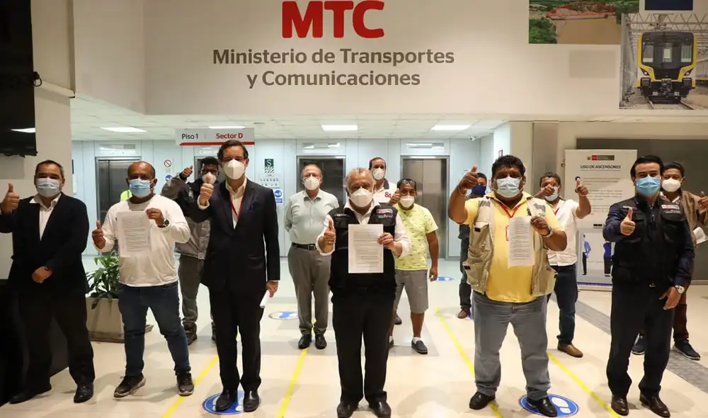 Mesa de diálogo se prolongó hasta las 4.00 a. m. de este sábado 20 de marzo. Foto: MTC