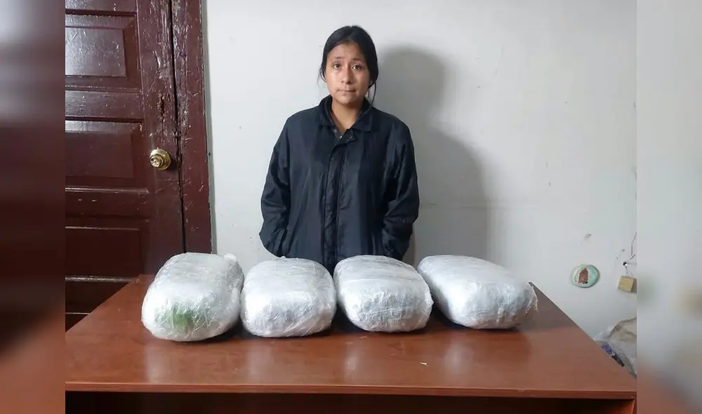 Melanie Pérez llevaba una maleta con cuatro paquetes de marihuana. Foto: PNP