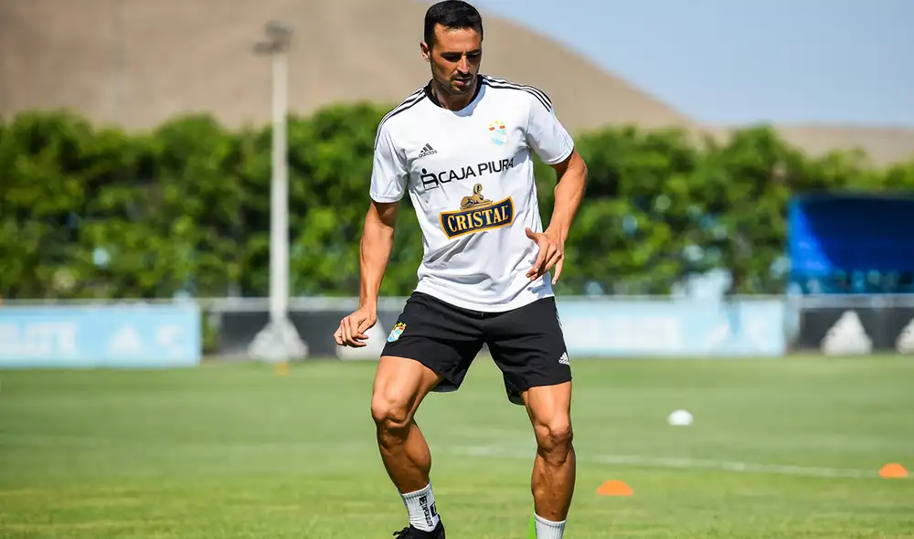 Alejandro González regresó este año al club rimense. Foto: Sporting Cristal Alejandro González regresó este año al club rimense. Foto: Sporting Cristal