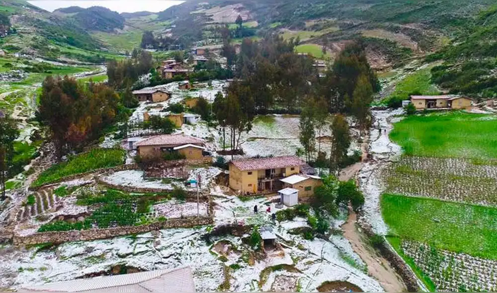 Granizada sorprendió en Cajamarca, una de las regiones más golpeadas por la pandemia. Foto: Cortesía MPC