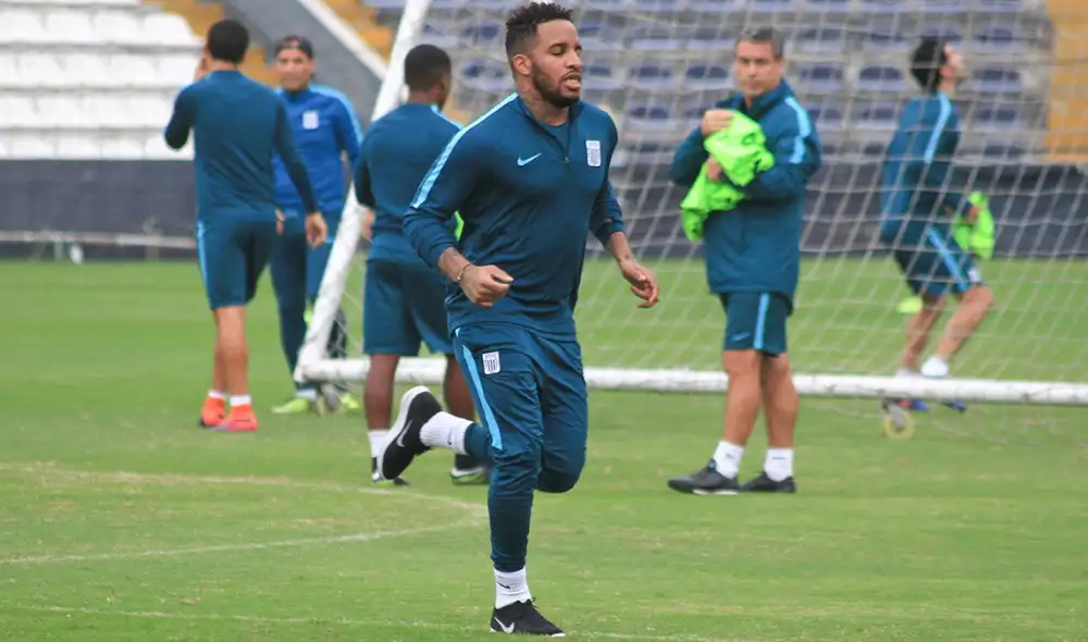 Farfán vuelve al club íntimo luego de casi 17 años. Foto: Alianza Lima