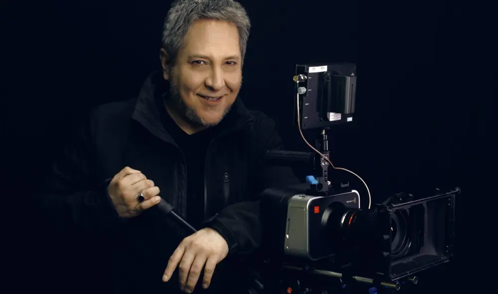 Percy Céspedez lanza El arte no puede detenerse, una iniciativa para apoyar a los nuevos artistas nacionales. Foto: Elemental Visual Media Percy Céspedez lanza El arte no puede detenerse, una iniciativa para apoyar a los nuevos artistas nacionales. Foto: Elemental Visual Media