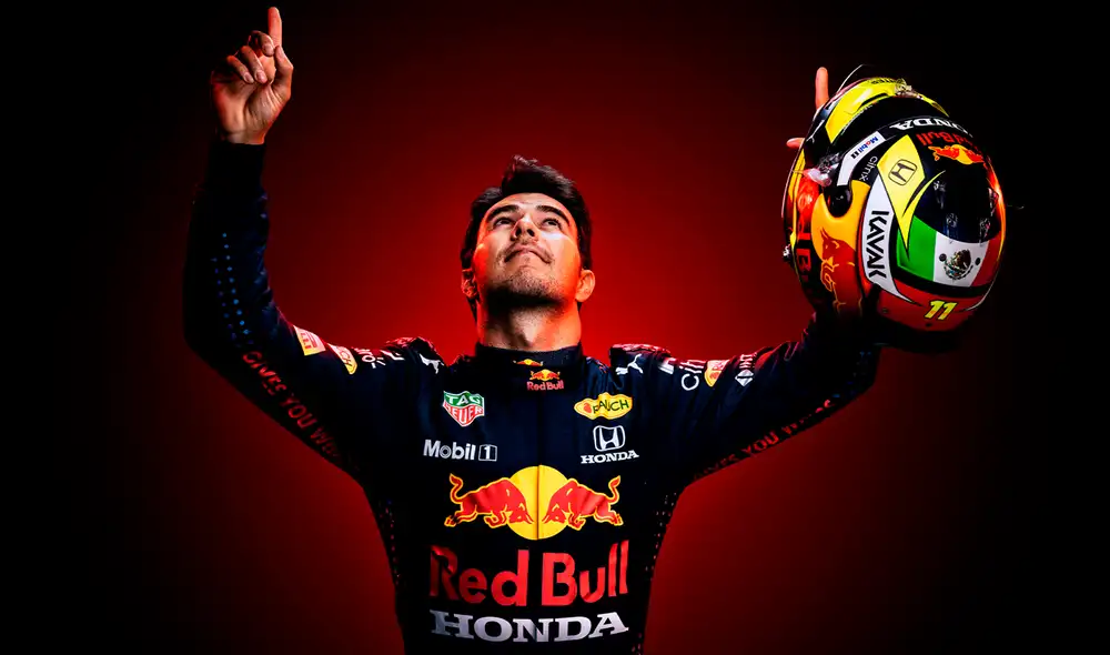 'Checo' Pérez habla sobre su debut en la Fórmula 1 con Red Bull. Foto: Twitter Red Bull