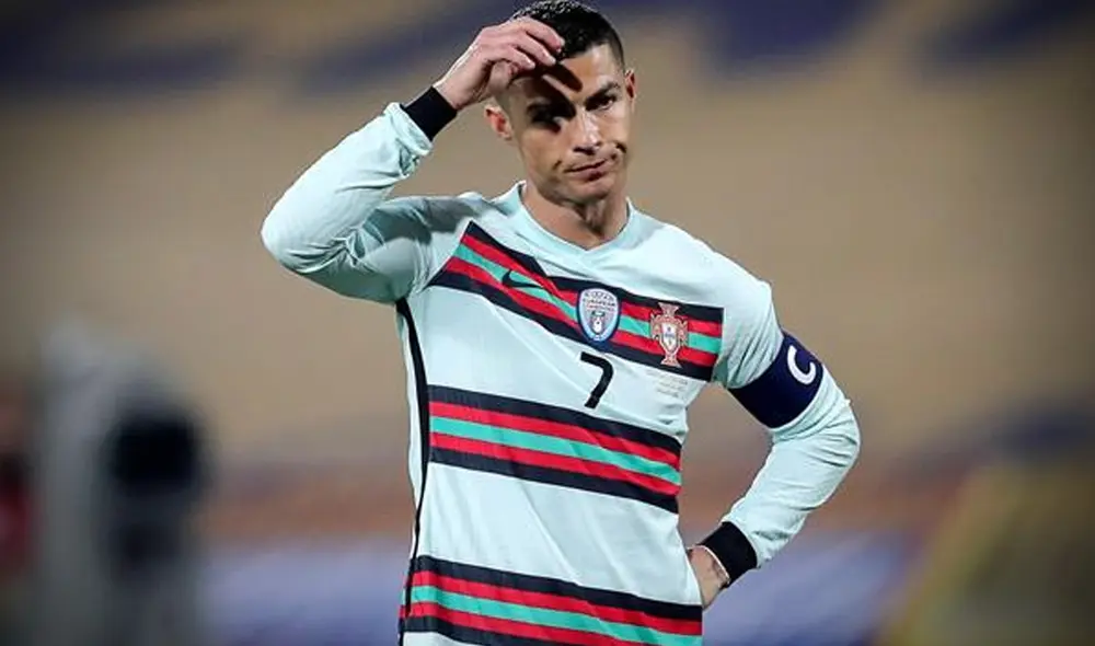 Cristiano Ronaldo marcó gol, pero el árbitro anuló su tanto pese a ser legítimo. Foto: EFE Cristiano Ronaldo marcó gol, pero el árbitro anuló su tanto pese a ser legítimo. Foto: EFE