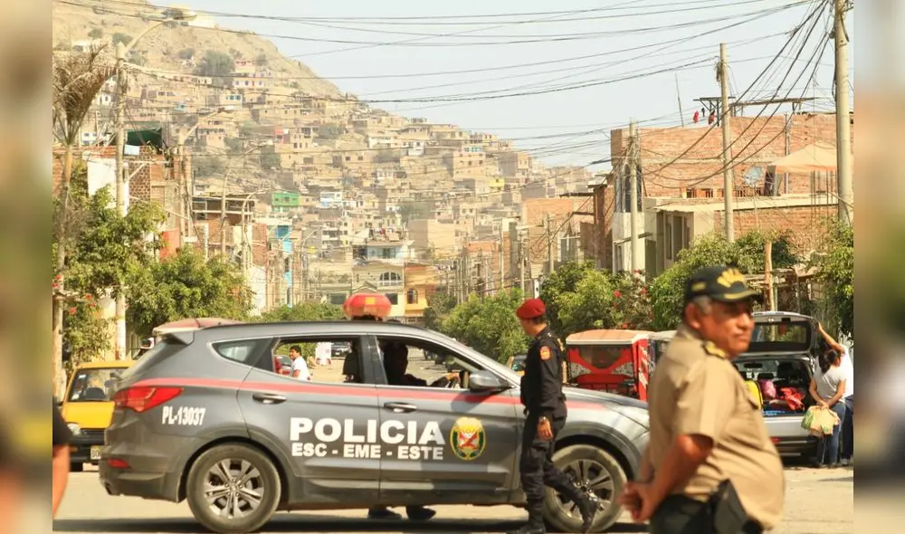 Las imágenes del asalto quedaron registradas en los videos de cámaras de seguridad de la zona. Foto: La República