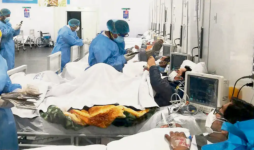 Sin cupo. Los hospitales están colapsados en Madre de Dios. Foto: Antonio Melgarejo/La República Sin cupo. Los hospitales están colapsados en Madre de Dios. Foto: Antonio Melgarejo/La República