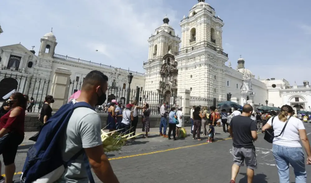 Aunque se trata de una celebración religiosa, desde el Minsa confirmaron que estará prohibida la asistencia a templos o lugares de culto. Foto: Marco Cotrina/La República Aunque se trata de una celebración religiosa, desde el Minsa confirmaron que estará prohibida la asistencia a templos o lugares de culto. Foto: Marco Cotrina/La República