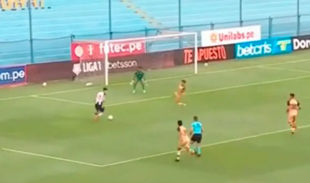 Gonzáles Zela tuvo en sus pies el 2-1 de Alianza, pero desperdició la ocasión. Foto: captura Gol Perú Gonzáles Zela tuvo en sus pies el 2-1 de Alianza, pero desperdició la ocasión. Foto: captura Gol Perú