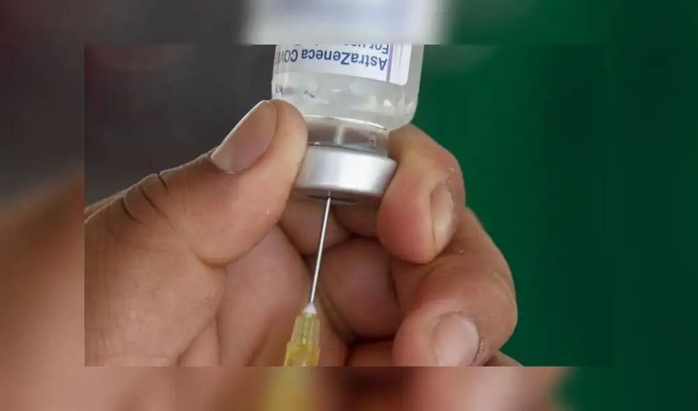 Vaxzevria forma parte del grupo de inmunizantes contra la COVID-19 homologados. Foto: AFP Vaxzevria forma parte del grupo de inmunizantes contra la COVID-19 homologados. Foto: AFP