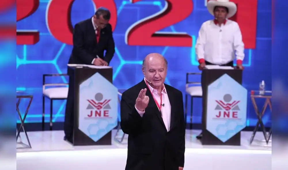 Hernando De Soto fue considerado el mejor participante del segundo debate presidencial, según encuesta de La República. Foto: Aldair Mejía Hernando De Soto fue considerado el mejor participante del segundo debate presidencial, según encuesta de La República. Foto: Aldair Mejía