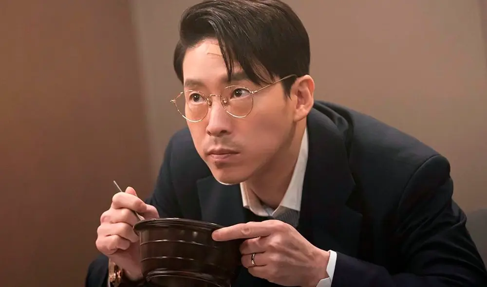 Uhm Ki Joon interpreta a Joo Dan Tae, el villano que por fin recibiría su castigo en The Penthouse 2. Foto: SBS
