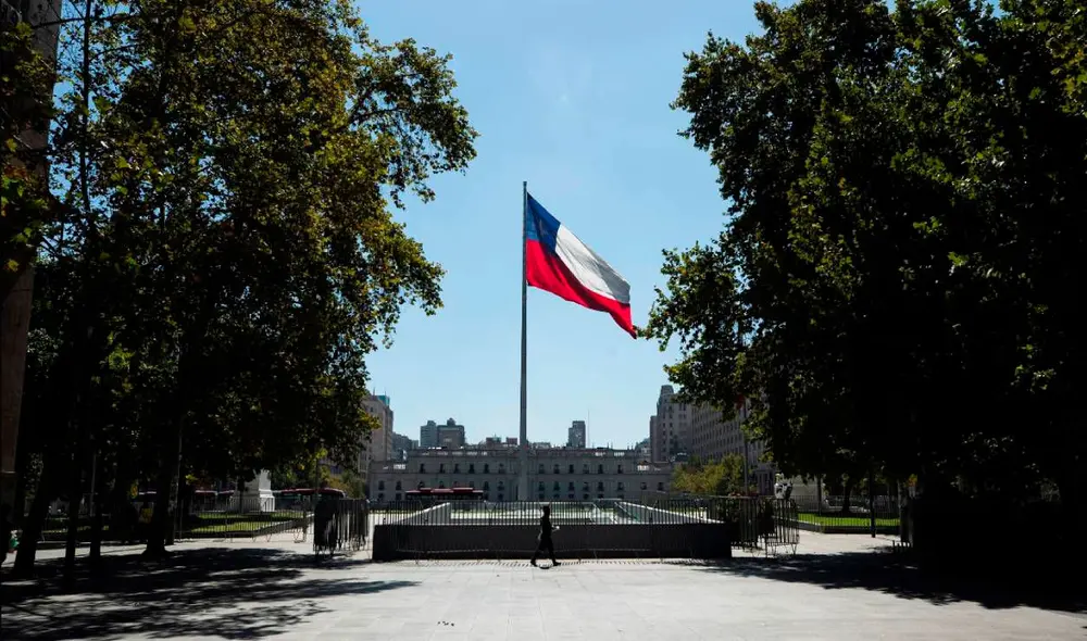 Las autoridades sanitarias de Chile informaron que el últimos jueves 1 de abril se detectaron 7.830 casos nuevos de coronavirus. Foto: EFE/Alberto Valdés Las autoridades sanitarias de Chile informaron que el últimos jueves 1 de abril se detectaron 7.830 casos nuevos de coronavirus. Foto: EFE/Alberto Valdés