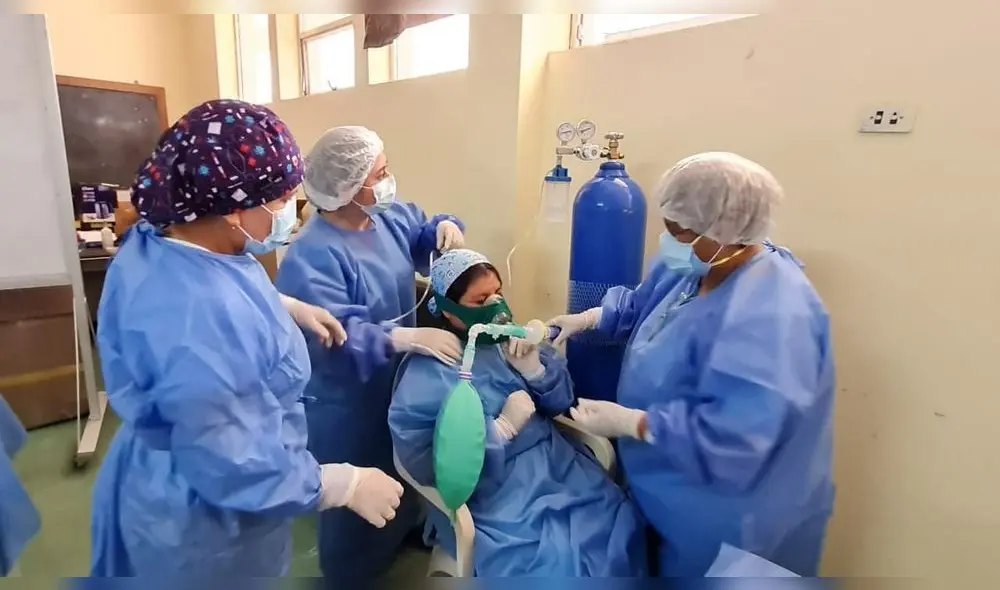 “En esta pandemia, pese a todas las situaciones adversas, nos sentimos fortalecidas al formar este grupo de voluntarias", señaló una enfermera. Foto: Gobierno Regional de La Libertad “En esta pandemia, pese a todas las situaciones adversas, nos sentimos fortalecidas al formar este grupo de voluntarias", señaló una enfermera. Foto: Gobierno Regional de La Libertad