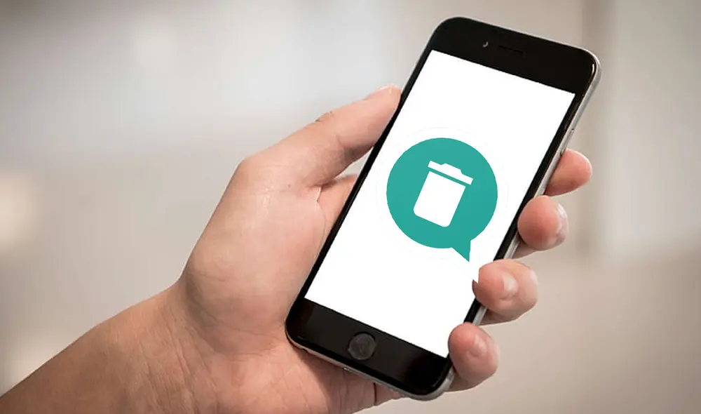 La app WAMR que permite ver mensajes borrados de WhatsApp solo está disponible en la Play Store. Foto: composición TechRadar
