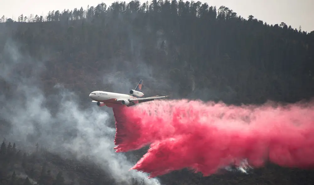 Durante esta temporada se da el fenómeno meteorológico conocido como la Niña y las sequías que favorecen los incendios forestales. Foto: EFE