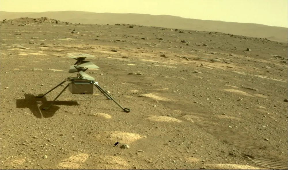 El helicóptero Ingenuity, uno de los dispositivos del rover Perseverance, tendrá duros retos: la gravedad de Marte, su atmósfera y la poca energía solar que recibirá. Foto: EFE