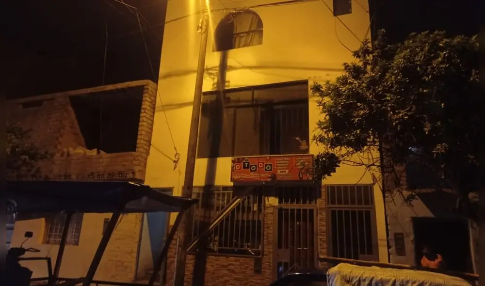 La fiesta se desarrollaba en el segundo piso del inmueble. Foto: PNP La fiesta se desarrollaba en el segundo piso del inmueble. Foto: PNP