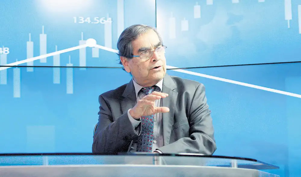 Proceso. Ministro Ugarte ahora estima que hasta julio se inmunizará a 4 millones de personas. Foto: Virgilio Grajeda / La República Proceso. Ministro Ugarte ahora estima que hasta julio se inmunizará a 4 millones de personas. Foto: Virgilio Grajeda / La República