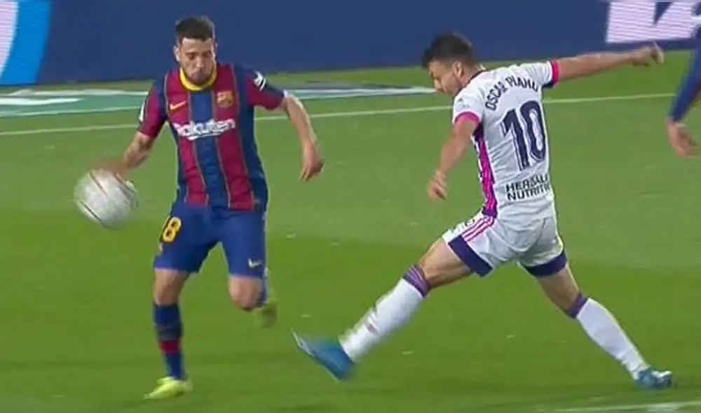 Alcalde de Valladolid estalló tras la mano de cobrada de Jordi Alba. foto: ESPN