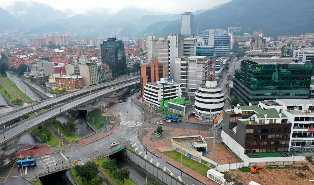 El país sudamericano ha administrado al menos una dosis de vacunas contra la COVID-19 a 2,4 millones de sus 50 millones de habitantes. Foto: AFP El país sudamericano ha administrado al menos una dosis de vacunas contra la COVID-19 a 2,4 millones de sus 50 millones de habitantes. Foto: AFP
