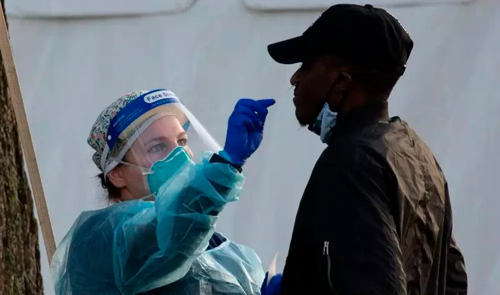 Con estos test se puede ayudar a identificar a las personas que pudieron contagiarse del coronavirus o que se habrían recuperado de la infección. Foto: EFE