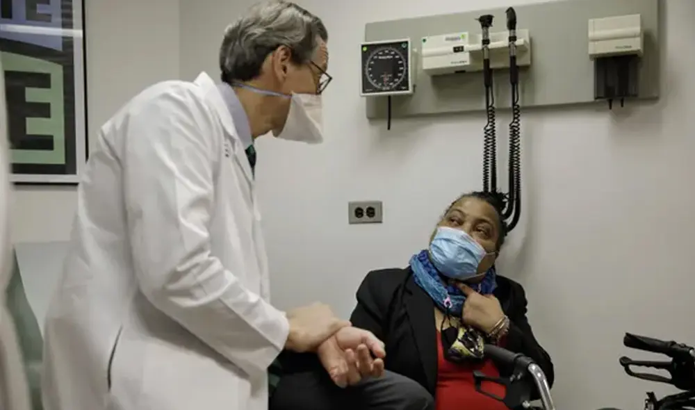 La paciente debe tomar medicamentos para prevenir el rechazo del órgano trasplantado. Foto: The Guardian
