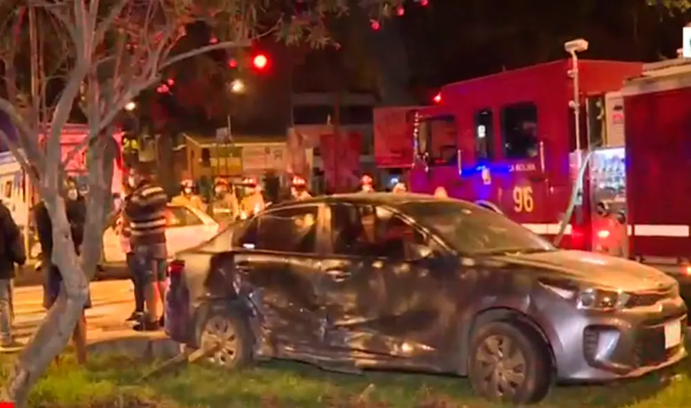 La familia regresaba de trabajar. La copiloto del responsable también resultó herida. Foto: captura de América La familia regresaba de trabajar. La copiloto del responsable también resultó herida. Foto: captura de América
