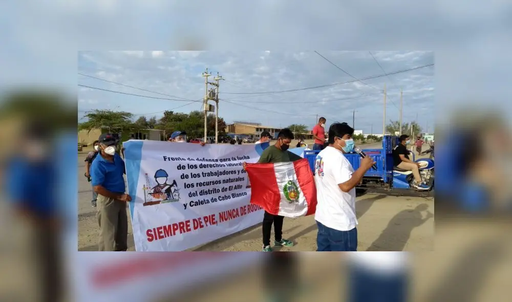 Ciudadanos de El Alto (Talara) protestan contra petrolera china CNPC. Foto: Radio Cutivalú Ciudadanos de El Alto (Talara) protestan contra petrolera china CNPC. Foto: Radio Cutivalú