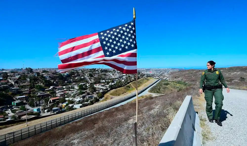 La cifra confirma que el sistema de procesamiento de la Patrulla Fronteriza está lidiando con una situación compleja agravada por la pandemia. Foto: AFP La cifra confirma que el sistema de procesamiento de la Patrulla Fronteriza está lidiando con una situación compleja agravada por la pandemia. Foto: AFP