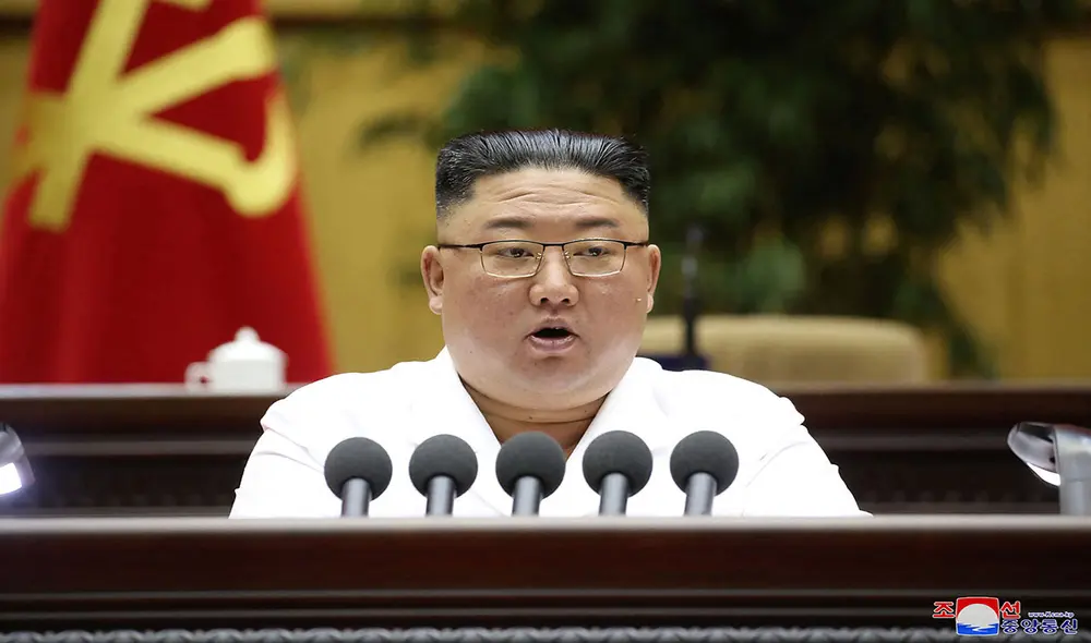 "Existen muchos obstáculos y dificultades en nuestro camino", reconoció Kim. Foto: AFP/KCNA "Existen muchos obstáculos y dificultades en nuestro camino", reconoció Kim. Foto: AFP/KCNA