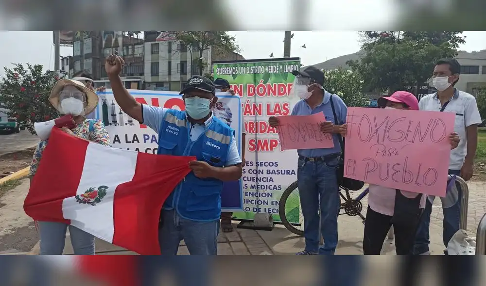 Vecinos esperan que se reanude la construcción de la planta de oxígeno. Foto: César Zorrilla/URPI-GLR Vecinos esperan que se reanude la construcción de la planta de oxígeno. Foto: César Zorrilla/URPI-GLR