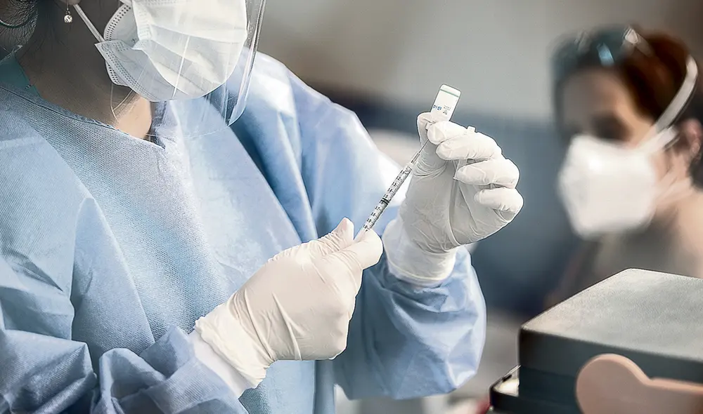 Al servicio de la ciencia. Miles de ciudadanos están siendo reclutados como voluntarios de ensayos clínicos que realizan tres importantes farmacéuticas. Foto: Jorge Cerdán/La República
