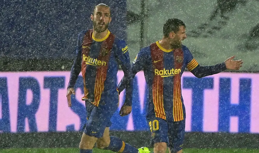 Óscar Mingueza anotó el único del FC Barcelona en el clásico ante Real Madrid. Foto: AFP