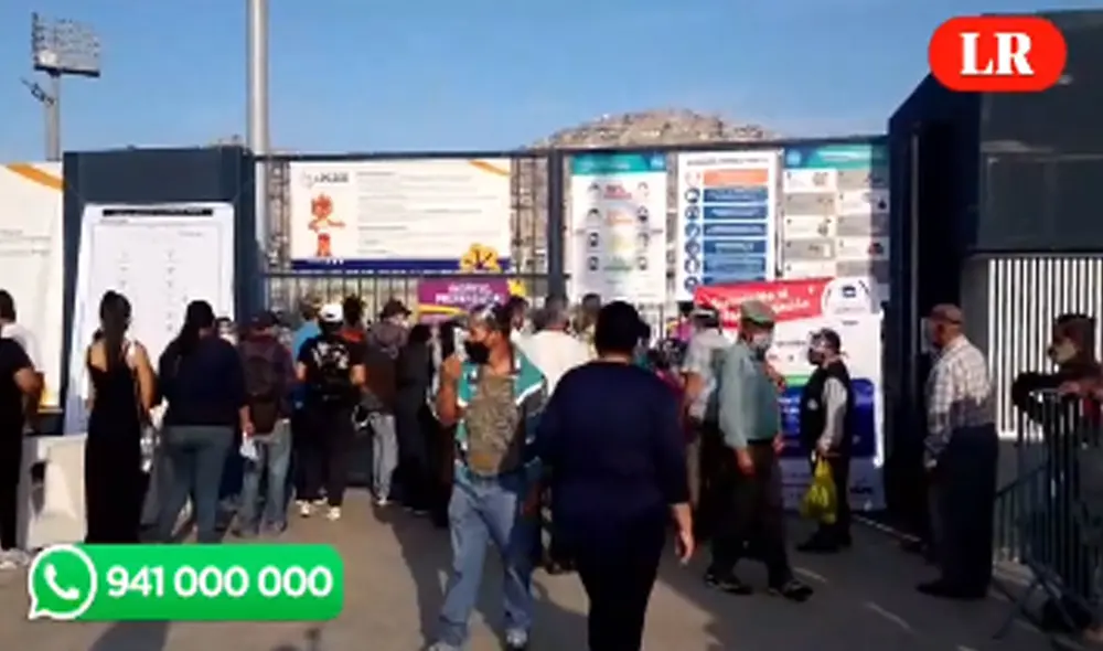 Adultos piden celeridad en la apertura de las mesas de votación. Foto: URPI-GLR