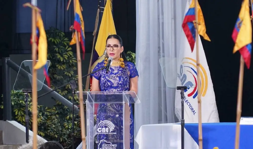 Diana Atamaint se mostró segura en que la segunda vuelta en Ecuador se efectuará sin problemas. Foto: CNE