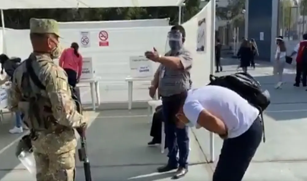 Joven se desmayó en centro de votación. Foto: Twitter