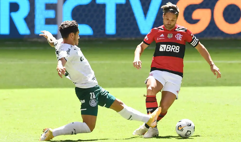 Flamengo y Palmeiras se disputan el primer título de la temporada en Brasil. Foto: AFP