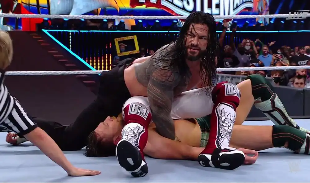 Por el maint event de WrestleMania 37, Roman Reigns defendió con éxito su corona. ¿Será el final de este feudo? Foto: difusión