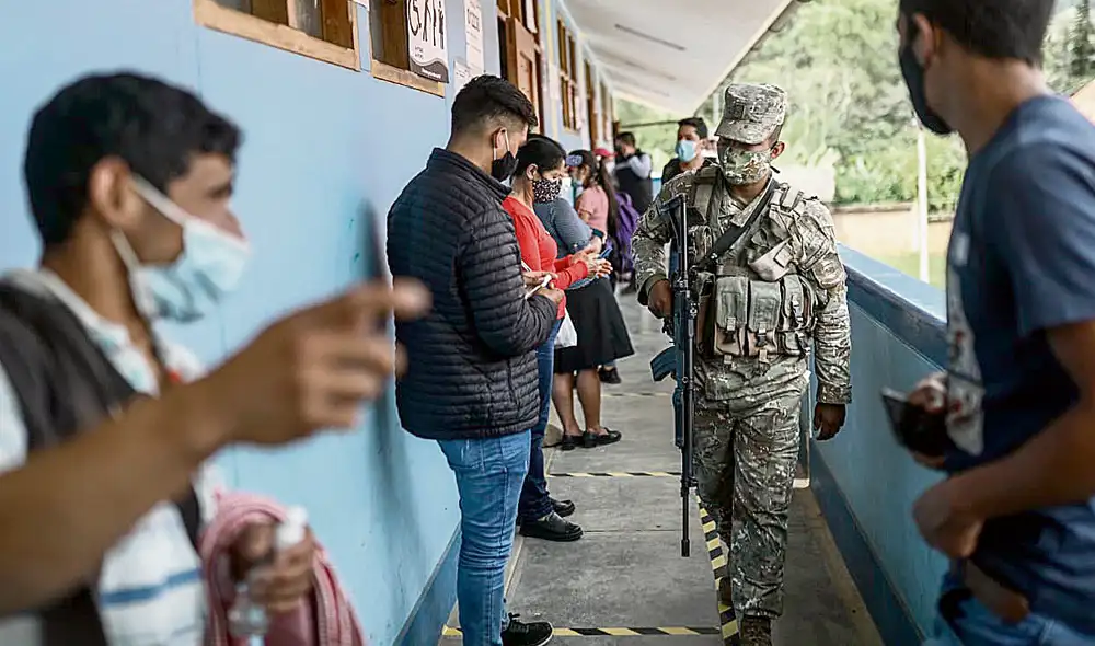 Cajamarca. En Tacabamba, el Ejército colaboró en el orden. Foto: Aldair Mejía / La República Cajamarca. En Tacabamba, el Ejército colaboró en el orden. Foto: Aldair Mejía / La República
