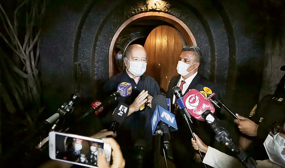 En competencia. El economista Hernando de Soto tiene una de las primeras opciones para competir contra Pedro Castillo. Foto: Antonio Melgarejo/La República En competencia. El economista Hernando de Soto tiene una de las primeras opciones para competir contra Pedro Castillo. Foto: Antonio Melgarejo/La República