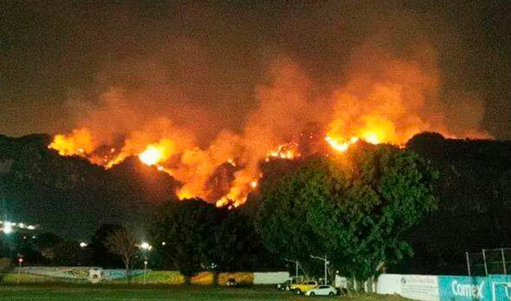 Debido a la magnitud, el fuego pudo verse desde las comunidades cercanas. Foto: difusión