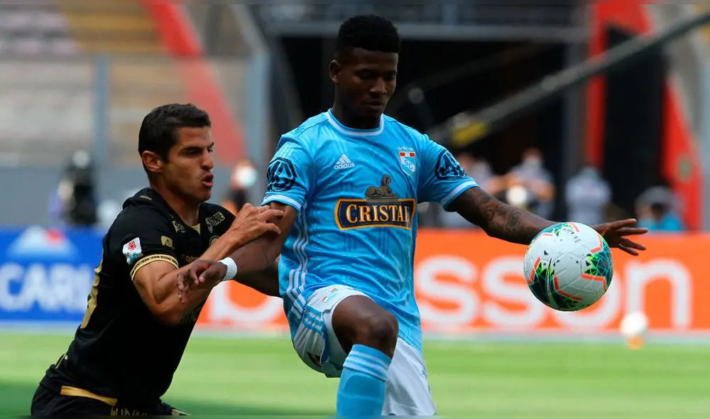 Los celestes le arrebataron el título a los cremas en el Estadio Nacional. Foto: Liga 1