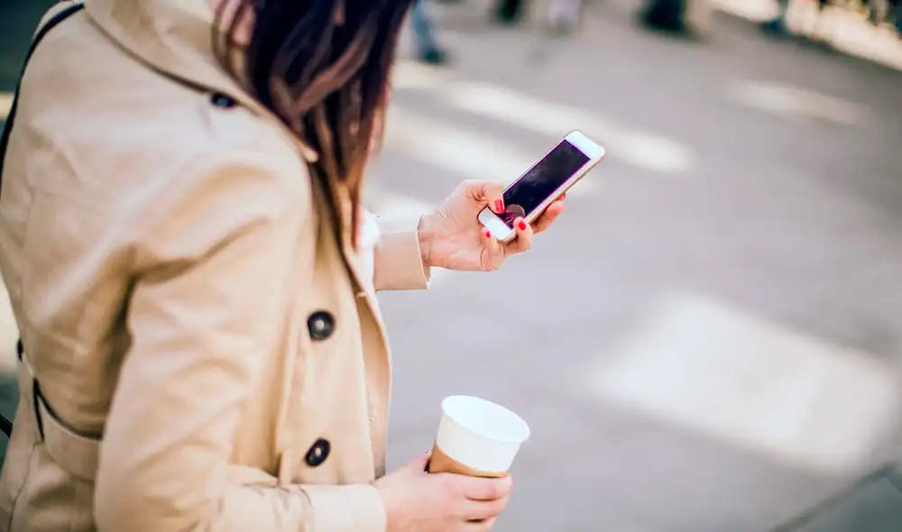 El objetivo es reducir potenciales accidentes por no prestar atención al camino. Foto: Kpbs El objetivo es reducir potenciales accidentes por no prestar atención al camino. Foto: Kpbs