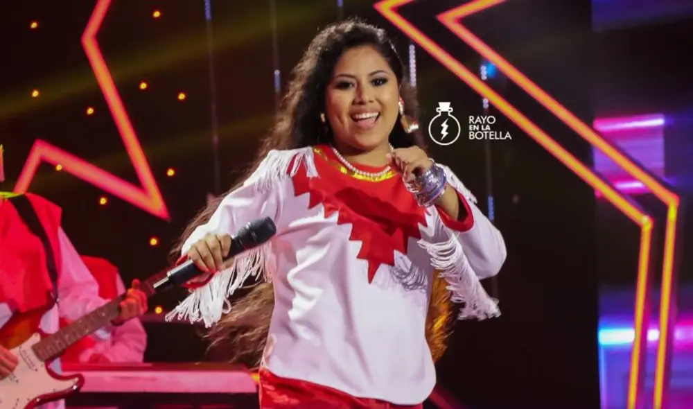 Maricarmen Marín, Mauri Stern, Katia Palma y Ángel López disfrutaron mucho de dicho show e, incluso, se animaron a realizar algunos pasos de baile. Foto: Twitter / Rayo en la botella