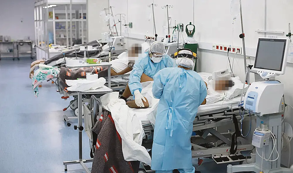 En colapso. Los hospitales se encuentran ya saturados. Foto: Julio Reaño/La República