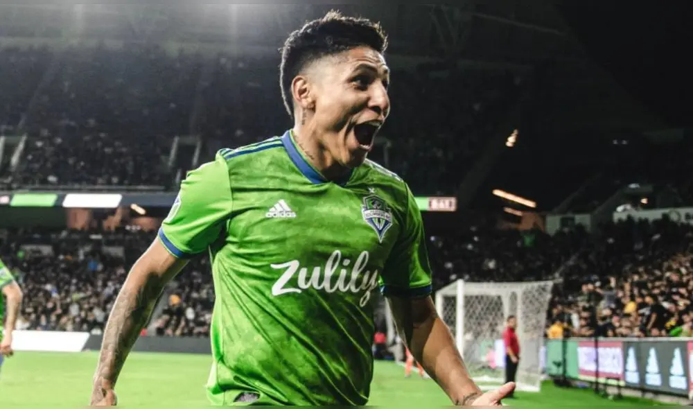 Raúl Ruidiaz anotó un doblete en el debut del Seattle Sounders en la MLS. Foto: difusión