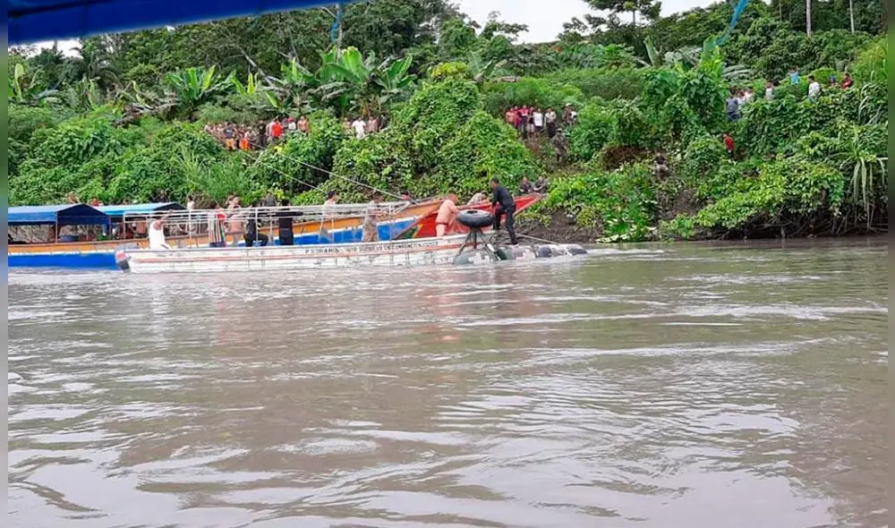 Rescatistas del Ejercito están en la zona del accidente. Foto: Municipalidad de Megatoni.