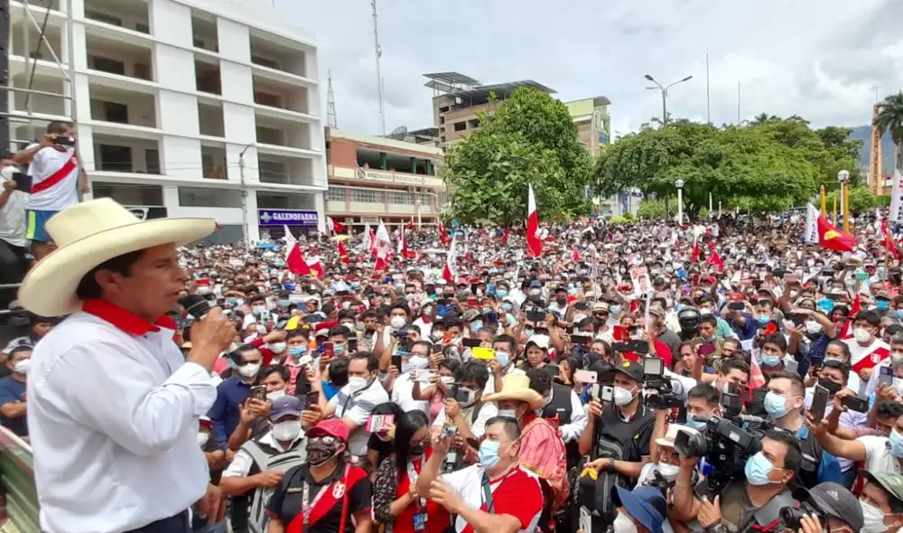 Castillo reunió a cientos de simpatizantes en una plaza de la ciudad de Jaén, Cajamarca. Foto: difusión Castillo reunió a cientos de simpatizantes en una plaza de la ciudad de Jaén, Cajamarca. Foto: difusión