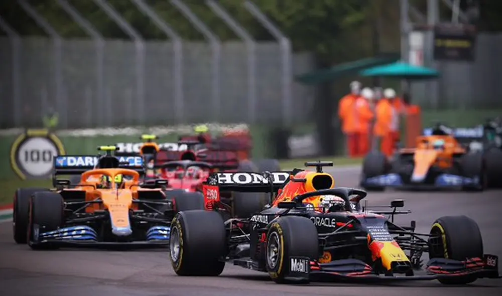 El piloto de Red Bull se impuso en la segunda ante Lewis Hamilton (Mercedes y Lando Norris (McLaren). Foto: Fórmula 1